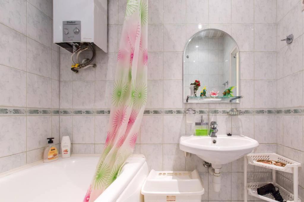 Bright Apartment Near Bus Statioon Tallinn Luaran gambar